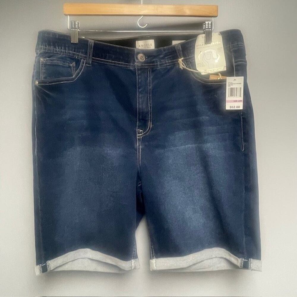 Angels Forever Young Everluxe Sculpt Bermuda Women's Shorts - NWT - Size 22W
